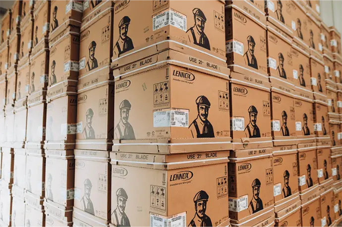 Bodega con cajas de Lennox Bodega con cajas de productos Lennox